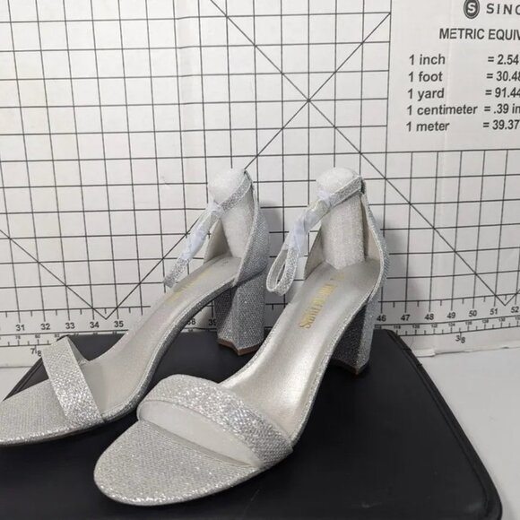 NEW- Size 9 Womens DREAM PAIRS Women's Chunk Low Heel Pump Sandals Silver - Picture 4 of 6